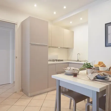 Residenza Alma 4* Риччоне